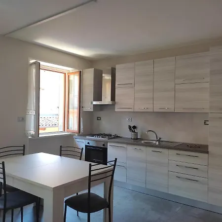Iseolakerental - La Filandina Casa de Férias Riva di Solto